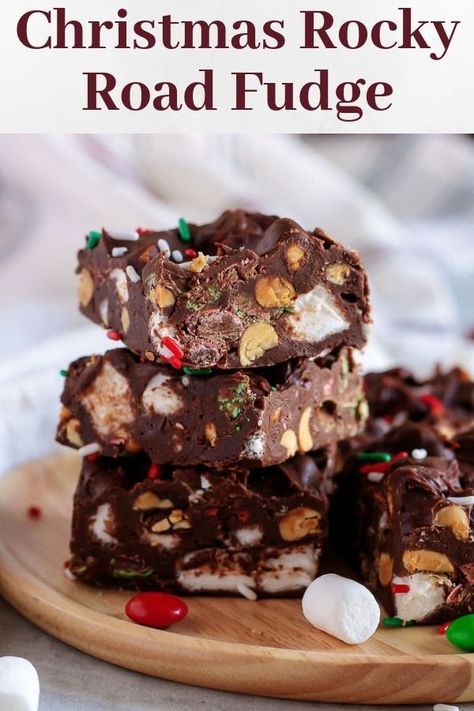 Rocky Road Christmas, Rocky Road Fudge Recipe, Christmas Rocky Road, Christmas Ice Cream Cake, Rocky Road Fudge, Rocky Road Recipe, Themed Recipes, Peppermint Fudge, Homemade Fudge Recipes