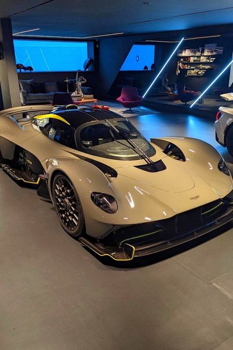 Aston Martin Valkyrie Aston Martin Sports Car, Aston Martin Valkyrie, Modded Cars, Cars Old, Aston Martin Cars, Pimped Out Cars, Dream Cars Jeep, Interior Car, Car Goals