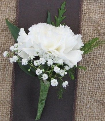 White Carnation Boutonniere, Carnation Buttonhole, Babies Breath Boutonniere, White Carnation Bouquet, Carnation Boutonniere, Formal Flowers, Carnation Wedding, Small Wedding Bouquets, Carnation Bouquet