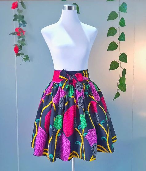 New in📣📣📣 New design floral print skirt for ladies. * Cotton * Lined * Comes with a head wrap To order, click link in bio #giftideas #shopsmall #shopnow #giftideas #womenfashion #womensclothing #africanfashion #authentiquedesigns #headwraps #flowers #floraldesigns #floralpattern #easter2024 Ankara Skirts, Design Skirt, African Print Skirt, Colourful Designs, Ankara Skirt, African Head Wraps, High Waisted Maxi Skirt, African Print Dress, African Print Fashion Dresses