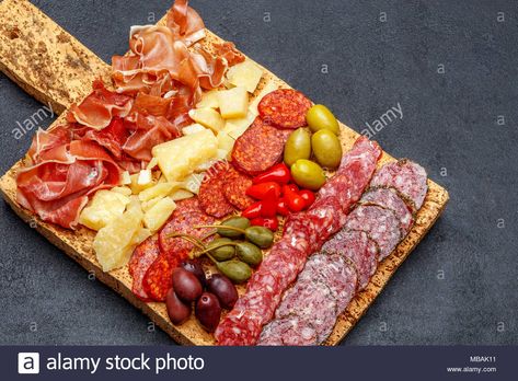 Oslo Food, Deli Restaurant, Italian Salami, Salami And Cheese, Platter Ideas, Italian Meats, Meat Platter, Party Food Platters, Cheese Plate