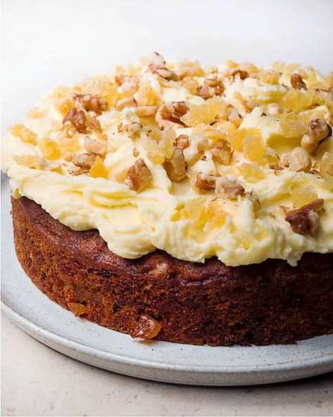 Walnut Carrot Cake, Carrot Cake Topping, Comfort Pasta Dishes, Nigella Lawson Recipes, Ginger Cake, Carrot And Ginger, Nigella Lawson, Ginger Recipes, Carrot Cake Recipe