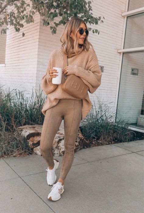 October Top 10 - Cella Jane Outfits Leggins, Tan Leggings, Free People Swim, Beige Leggings, Leather Leggings Outfit, Look Legging, Winter Pants Outfit, Black Faux Leather Leggings, Beige Outfit