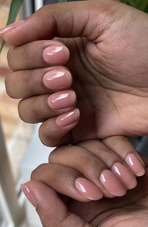 Summer Nails Dark Skin, Summer Nails Dark, Clip In Hair Extensions Styles, Nails Dark Skin, Dark Skin Nail Polish, Minimalistic Nails, 22 Inch Hair Extensions, Simple Summer Nails, Natural Acrylic