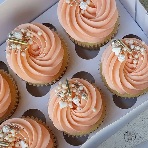 One Sweet Peach Birthday Cupcakes, One Sweet Peach Cupcakes, Peach Colored Cupcakes, Peach Color Cupcakes, Peach Theme Cupcakes, Peach Color Cake, Work Cupcakes, Coral Cupcakes, Cupcake Icing Designs