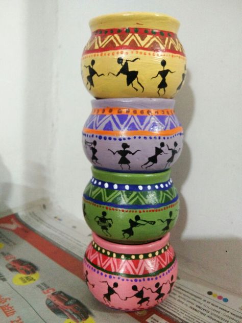 Pot Painting Ideas Indian, Mud Pot Painting Ideas Indian, Mud Pot Painting, Waste Material Products, Painting Ideas Indian, Pot Painting Ideas, Pot Painting, Dresses Indian, Sculpting Clay