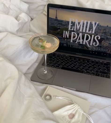 Emily In Paris Aesthetic, Netflix Chill, Trending Aesthetic, Paris Vibes, Paris Inspired, Paris Aesthetic, Emily In Paris, Netflix And Chill, Graphic Wallpaper