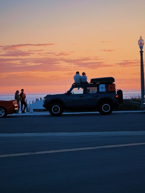 Date night, california, cali sunset, sunset, jeep, van life, surfer Jeep Date, Cali, Van Life, Art Classes, Travel Photos, Dream Life, Date Night, Dream Cars, Jeep