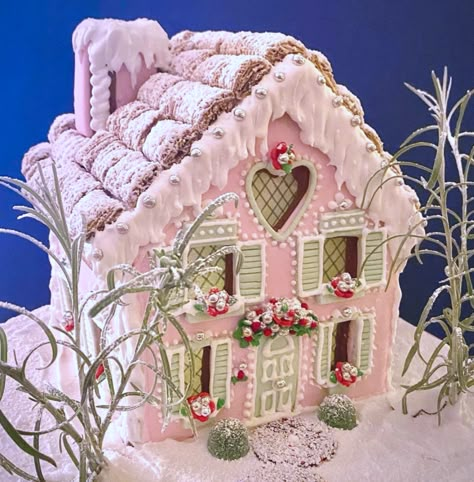 White Gingerbread House, Gingerbread House Inspo, Gingerbread Competition, Homemade Gingerbread House, Cool Gingerbread Houses, Gingerbread House Candy, Gingerbread House Parties, Pink Gingerbread, Homemade Gingerbread