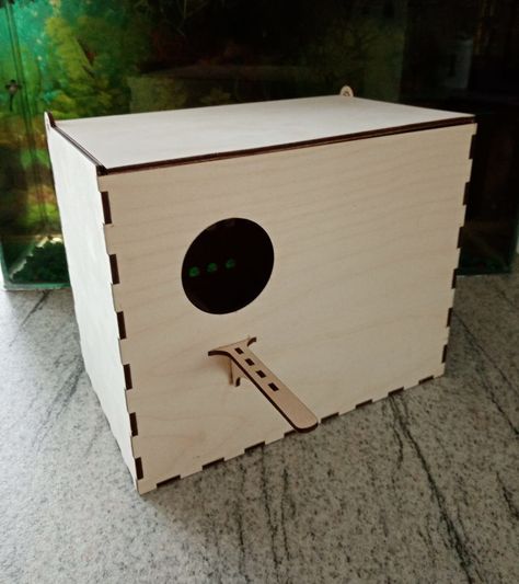 The vector file Laser Cut Bird Parrot Budgie Nest Breeding Box CDR File is a Coreldraw cdr ( .cdr ) file type, size is 5.5 MB, under laser cut vectors. Wooden Bird Feeders, Laser Cut Plywood, Bird Parrot, Cdr File, Laser Cut Patterns, Different Birds, Plan Drawing, Bird Boxes, Diy Pots