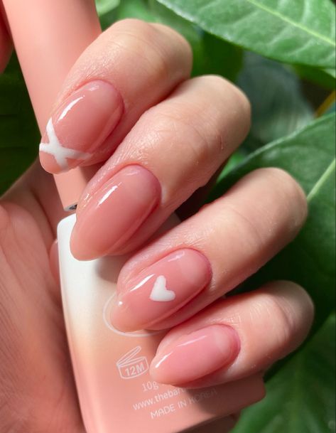 korean sweet candy gel NO.381 #koreannailart #koreannaildesign #gelnails #gel #cutenailart #nails #nailart #nailpolish #simplenailart #simplenaildesigns #nudenails #almondnails #girly #kawaiinails #kawaii #pinknails #peach #coral Nails Round Almond, Gel Nails Round, Coral Nails With Design, Nails Round, Coral Nails, Coral Peach, Sweet Candy, Heart Art, Nails Nailart