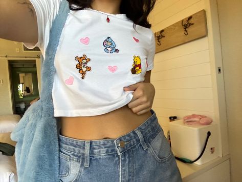 Disney Iron On Patches Shirt, Disney Patch Shirt, Iron On Disney Shirts Diy, Patch Sweatshirt Diy, Outfit Inspo 2023, Disney Outfit Inspo, Disney Iron On, Diy Disney Shirts, Disney Patches