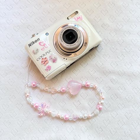 Coquette Digital Camera, Digi Camera, Camera Decor, Pink Camera, Digi Cam, Camera Aesthetic, Cute Camera, Nikon Camera, Retro Gadgets