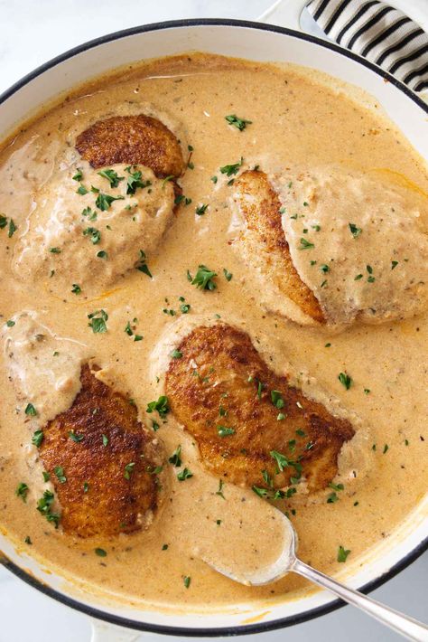 Creamy Paprika Sauce, Best Chicken Paprikash Recipe, Garlic And Paprika Chicken, Creamy Garlic Paprika Chicken, Paprika Chicken And Rice, Chicken Paprika, Chicken Paprikash Recipe, Smoked Paprika Chicken, Cream Gravy