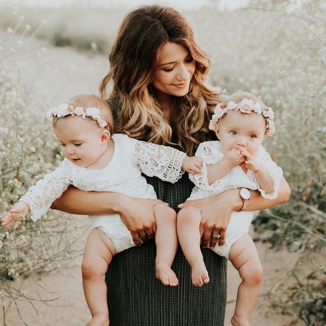 69.9k Likes, 179 Comments - Taytum & Oakley Fisher (@taytumandoakley) on Instagram: “Happy Mother's Day to our Mommy @madisonbontempo We know she loves us and that she is SO happy she…” Twin Babies Pictures, Madison Fisher, Oakley Fisher, Twin Baby Photography, Tatum And Oakley, Taytum And Oakley, Cole And Savannah, Twin Photography, I Am So Blessed