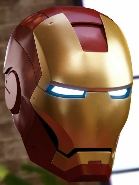 Ironman Helmet, Iron Man Face, Iron Man Cosplay, Iron Man Mask, Armadura Cosplay, Ironman Costume, Iron Man 2008, Iron Man Helmet, Brown Hairstyles