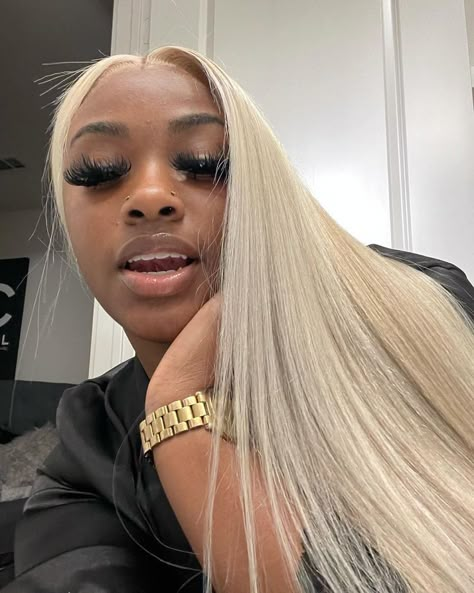 her @ is naaecash Twisted Hair, Frontal Wig Hairstyles, Mode Tips, Trendy Products, Dope Hairstyles, Hair Laid, Front Lace Wigs Human Hair, Baddie Hairstyles, Blonde Wig