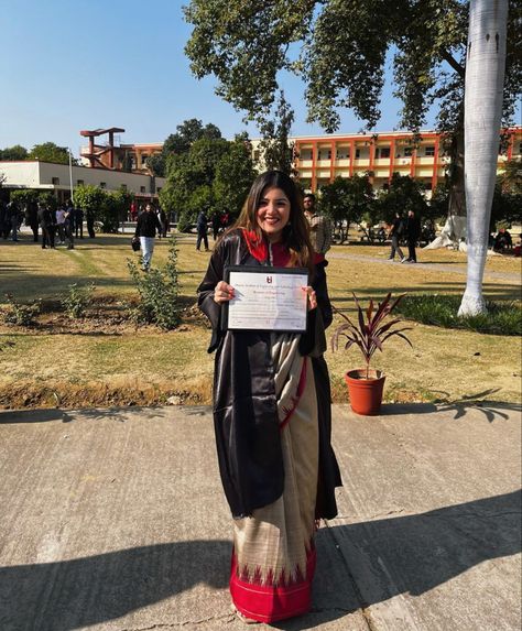 wore my grandmother’s grey & magenta saree on my convocation! couldn’t have asked for a better saree :) Graduation In Saree, Convocation Outfit Graduation Saree, Convocation Photo Ideas, Saree Graduation Look, Convocation Saree Ideas Graduation, Graduation Saree Ideas University, Convocation Sarees, Graduation Saree Outfit Ideas, Sarees For Graduation Day