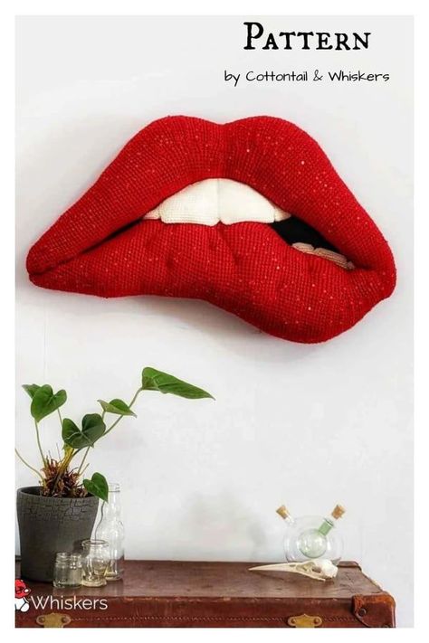 Lips Crochet Pattern, Crochet Lips Pillow Free Pattern, Crochet Lips Pattern Free, Rocky Horror Crochet, Horror Crochet Free Pattern, Rocky Horror Lips, Crochet Lips, Horror Crochet, Crochet To Sell