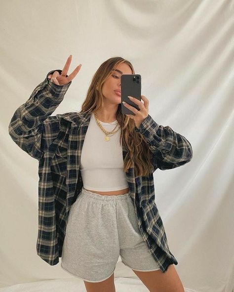 Tomboy Style Outfits, Cute Comfy Outfits, Streetwear Fashion Women, Business Outfit, Mode Inspo, Tomboy Fashion, Plaid Jacket, 가을 패션, Mode Vintage