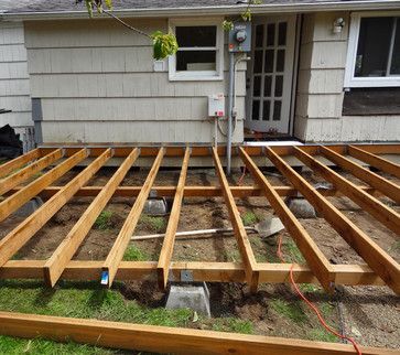 Create a polished outdoor space for entertaining by building a basic DIY platform deck in your own backyard Platform Deck, Deck Framing, Floating Deck, Pergola Design, Deck Plans, Decks Backyard, Diy Deck, Backyard Deck, Pergola Patio