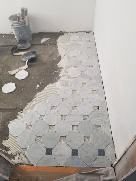 Marble Floors Bathroom, Victorian Tile Floor, Penny Tile Kitchen, Gingham Tile, Inspirational Bathrooms, Victorian Flooring, White Marble Tile Floor, Home Victorian, Marble Bathroom Floor