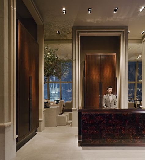 Park Hyatt Pudong  Shanghai Tony Chi Park Hyatt Shanghai, Tony Chi, Reception Counter Design, Public Hotel, Lobby Reception, Lobby Lounge, Hotel Lounge, Inspiration Images, Park Hyatt