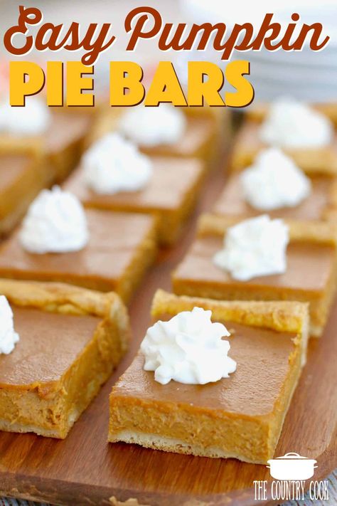 Easy Pumpkin Pie Bars The Country Cook - These Easy Pumpkin Pie Bars can be whipped up in minutes and are so easy to slice and serve! Perfect for Thanksgiving and the holidays! #easypumpkinpiebars #dessert Random Desserts, Pumpkin Zucchini, Pumpkin Pie Bars Recipe, Thanksgiving Brunch, Pumpkin Cheesecake Bars, Pie Bar Recipes, Pumpkin Pie Bars, Cheesecake Bar Recipes, Pumpkin Recipe