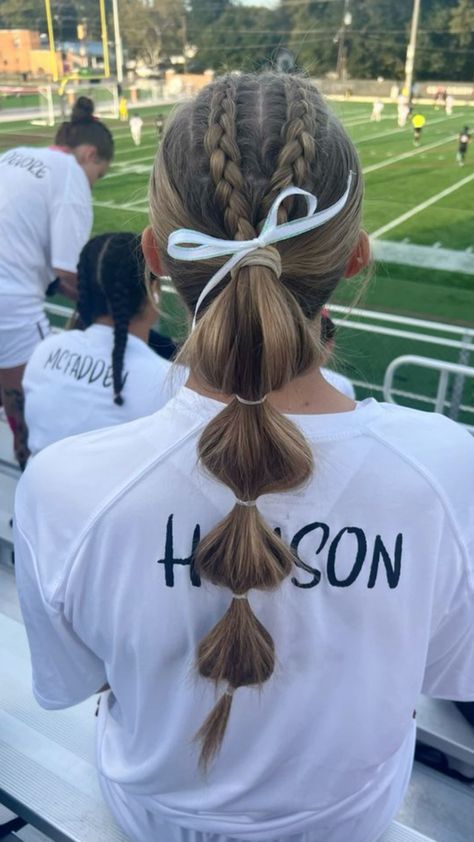 Sports Hairstyles Soccer Easy, Braided Hairstyles For Sports Basketball, Girls Wrestling Hairstyles, Cute Hairstyles For Cheer, Gymnastics Hairstyles For Competition, Hair Up Hairstyle, Hairstyles For Softball, Cheer Hairstyles, Soccer Hairstyles