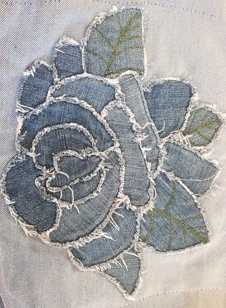 Applique On Denim, Tas Denim, Denim Applique, Denim Crafts Diy, Textile Art Embroidery, Blue Jeans Crafts, Denim Art, Fabric Embellishment, Reverse Applique