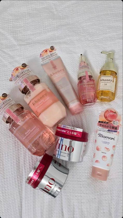 My news hair care from japan Korean Hair Care, Japan Skincare, Healthy Toenails, Japanese Hair Care, Hacks To Try, Korean Skin Care Secrets, Healthy Hair Routine, Shower Skin Care, Perfect Skin Care Routine