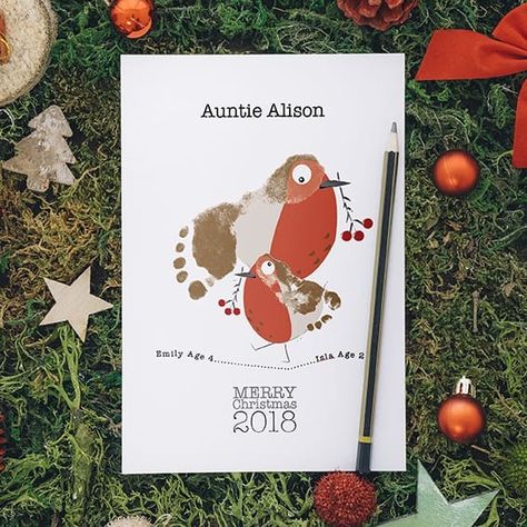 Handprint Christmas Cards, Baby Christmas Card, Baby Art Crafts, Baby Christmas Crafts, Christmas Activities For Families, Handprint Christmas, Print Christmas Card, Hand Prints, Footprint Art