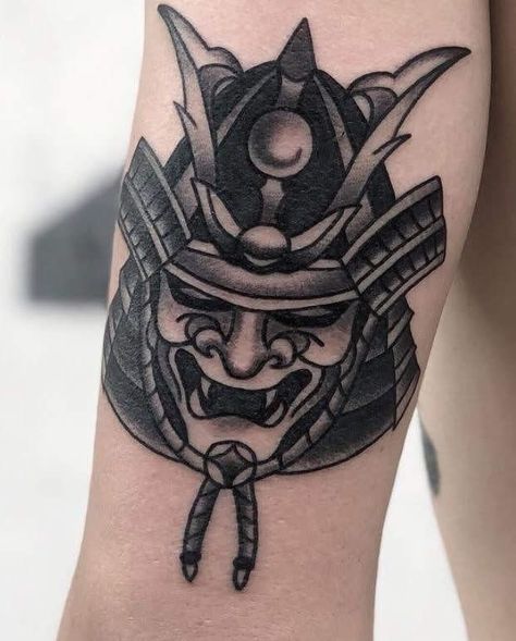 Hannya Maske Tattoo, Hannya Maske, Samurai Mask Tattoo, Oni Tattoo, Black Line Tattoo, Hannya Mask Tattoo, Unique Wrist Tattoos, Wrist Tattoo Designs, Traditional Tattoo Flowers