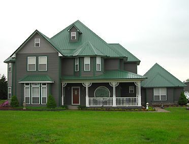 Green Metal Roof, Corrugated Roof, Green Exterior House Colors, Grey Exterior House Colors, Green Roof House, Exterior Siding Colors, Metal Roof Houses, Exterior House Siding, Grey Siding