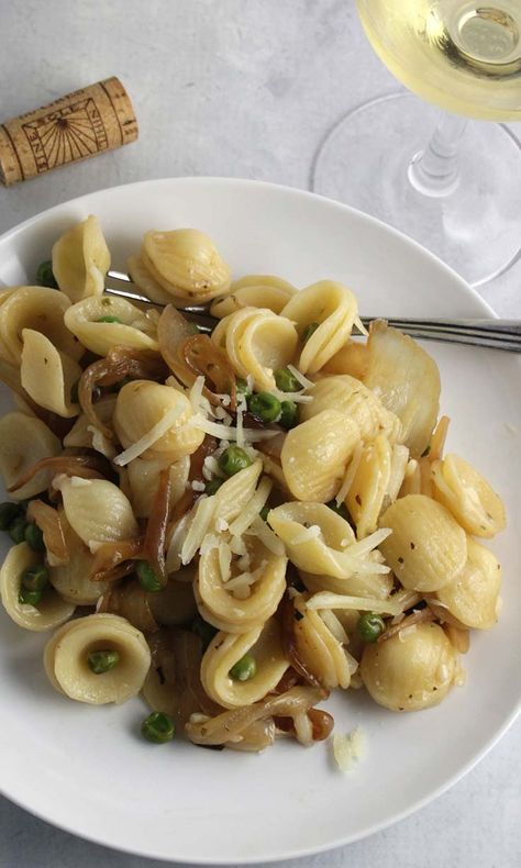 Orecchiette with Peas, Pecorino and Onions #SundaySupper Pecorino Romano Recipes, Vegetarian Pasta Recipe, Pasta With Peas, Vegetarian Pasta Recipes, Pantry Ingredients, Pecorino Romano, Romano Cheese, Yummy Pasta Recipes, Vegetarian Pasta