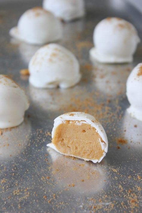 Pumpkin Pie Truffles | Baked in AZ Pumpkin Pie Truffles, Triple Layer Cake, Pumpkin Truffles, White Chocolate Truffles, Cake White, Truffle Recipe, Pumpkin Pie Recipes, Roll Cake, No Bake Pies