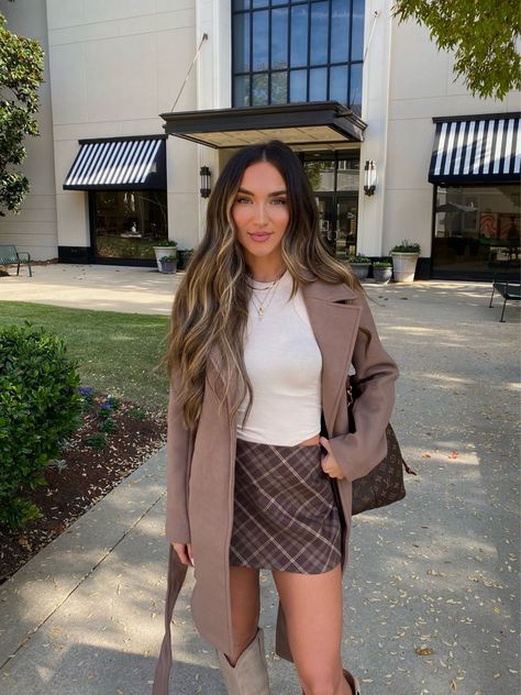 Sydney Brown Plaid Mini Skirt curated on LTK Brown Plaid Skirt Outfit, Chic Fall Style, Sydney Brown, Plaid Skirt Outfit, Early Fall Outfits, Style 2023, Fall Outfits For Work, Style Upgrade, Brown Coat