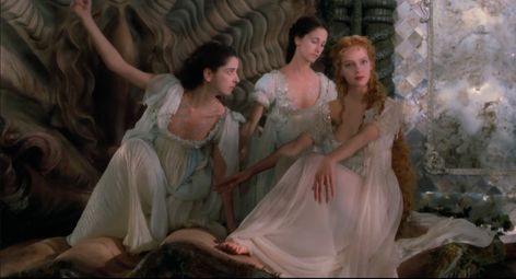 Baron Munchausen, Empire Style Dress, Sarah Polley, Angelic Aesthetic, Aphrodite Aesthetic, Last Unicorn, The Last Unicorn, Tumblr Pics, Uma Thurman