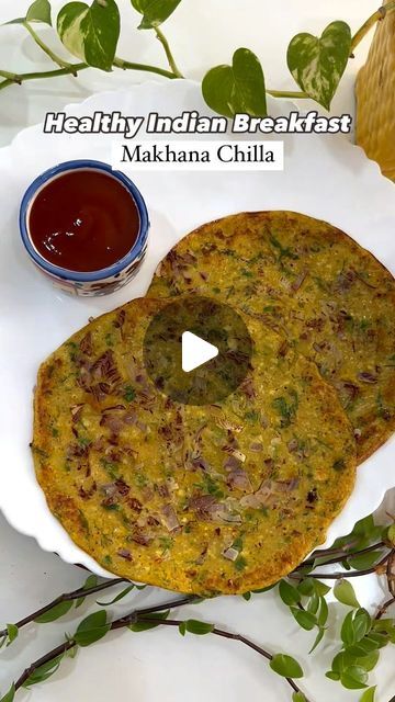 Chilla Recipe Easy, Healthy Dinner Recipes Vegetarian Indian, Makhana Recipes Indian Dishes, Makhana Recipe, Easy Indian Breakfast Recipes, Indian Diet Breakfast Recipes, Indian Breakfast Ideas, Quick Indian Breakfast Recipes, Simple Easy Breakfast Ideas Indian