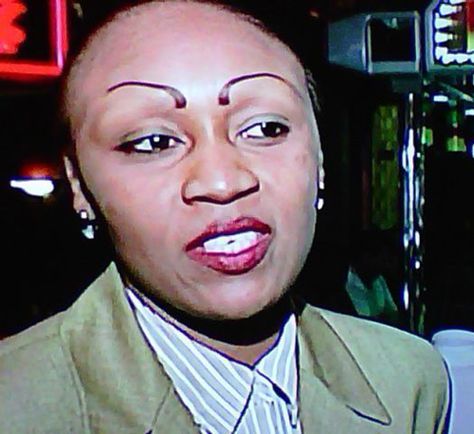 The Rainbows Worst Eyebrows, Walmart Pics, Eyebrow Fails, Funny Eyebrows, Crazy Eyebrows, Bad Eyebrows, Bad Makeup, Makeup Fails, How To Draw Eyebrows