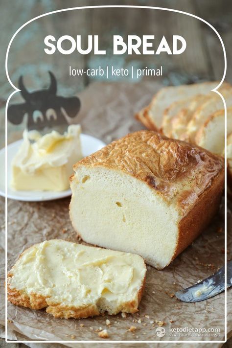 10 Delicious Low Carb Bread Recipes — Eatwell101 Soul Bread, Keto Dishes, Artisan Breads, Lowest Carb Bread Recipe, Keto Breads, Keto Ideas, Lchf Recipes, Loaf Of Bread, Vegetarian Keto