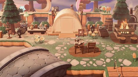 20 ACNH Campsite Design Ideas For Inspiration – FandomSpot Acnh Campsite Ideas, Acnh Campsite, Campsite Decorating, Campsite Ideas, Acnh Path, Cottagecore Animal Crossing, Pathway Ideas, Tall Lanterns, Motif Acnl