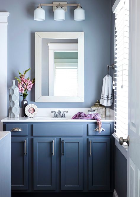 Blue Bathroom Walls, Dark Blue Bathrooms, Bathroom Wall Colors, Light Blue Bathroom, Small Bathroom Colors, Blue Bathroom Vanity, Blue Bathroom Decor, Bathroom Color Schemes, Blue Cabinets