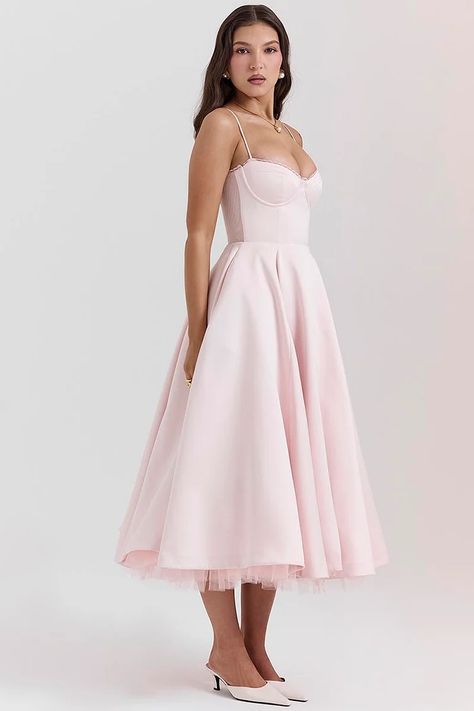 Elegant Cinch Waist Party Bridesmaid Tulle Layered Midi Slip Dresses-Pink Mia Ortiz, Medi Dress, Brooke Shields Young, Bridesmaid Tulle, Modest Casual, Modest Casual Outfits, Duchess Satin, Slip Dresses, Brooke Shields