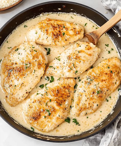 Creamy Garlic Parmesan Chicken Recipe Chicken Thigh Garlic Parmesan, Garlic Parmesan Chicken Recipes, Garlic Parm Chicken, Creamy Garlic Parmesan Chicken, Parm Chicken, Chicken Tender, Creamy Parmesan, Garlic Parmesan Chicken, Dinner Prep