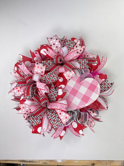 Diy valentines day wreath