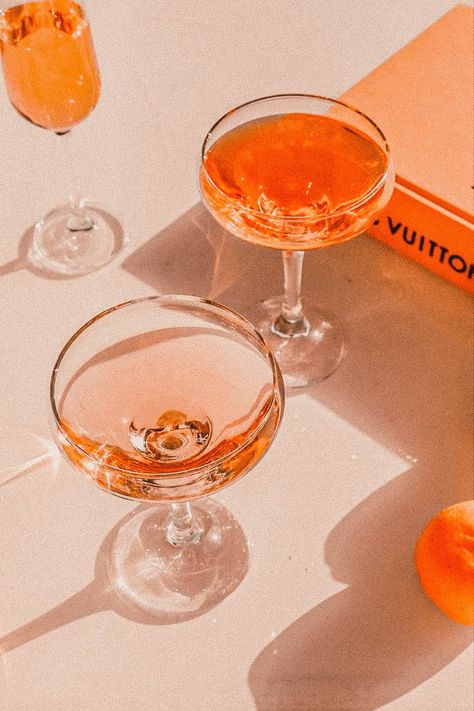 Aesthetic minimal orange Best Dinner, Festive Cocktails, Orange You Glad, Orange Aesthetic, Orange Is The New Black, Cherry On Top, Champagne Glasses, Dinner Parties, Glass Set