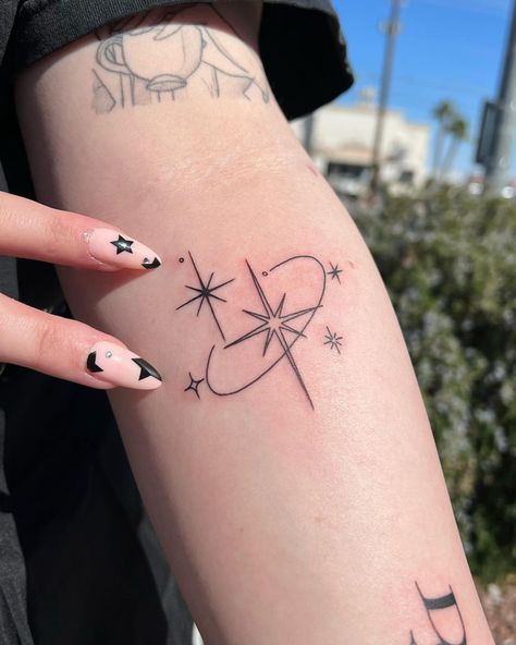 Kpop Tattoo, 16 Tattoo, Tato Minimal, Small Pretty Tattoos, Petite Tattoos, Discreet Tattoos, Dainty Tattoos, Subtle Tattoos, Aesthetic Tattoo