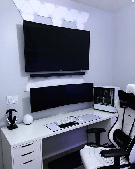 Gaming Desk Setup, Computer Gaming Room, Computer Desk Setup, Home Studio Setup, Video Game Room Design, Pc Setups, Gaming Setups, Video Game Rooms, Bedroom Setup