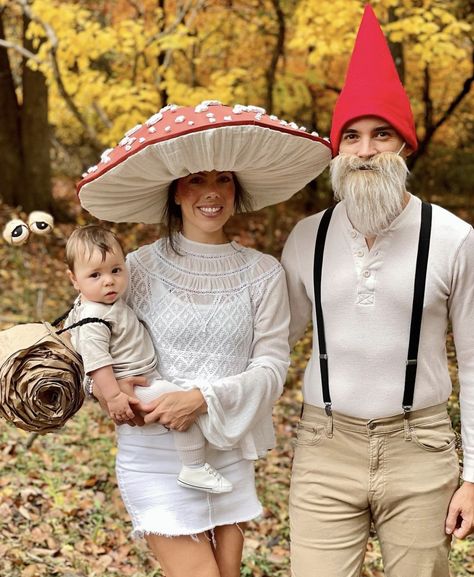 Snail Diy Costume, Snail And Mushroom Costume, Snail Family Costume, Family Gnome Costume, Diy Baby Snail Costume, Snail Baby Costume, Mushroom Family Costume, Gnome And Mushroom Costume, Mushroom And Gnome Costume